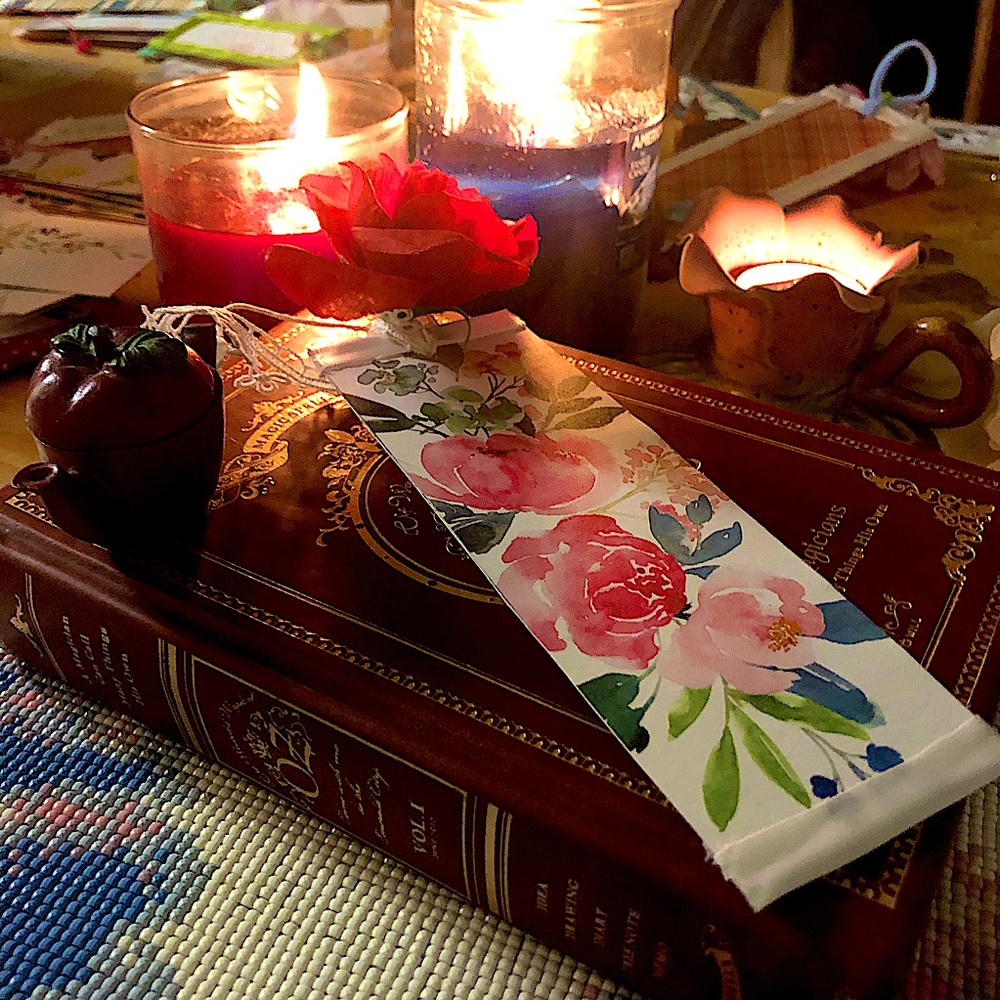 Floral Bookmark w Stackable Mini Teapot and Saucer